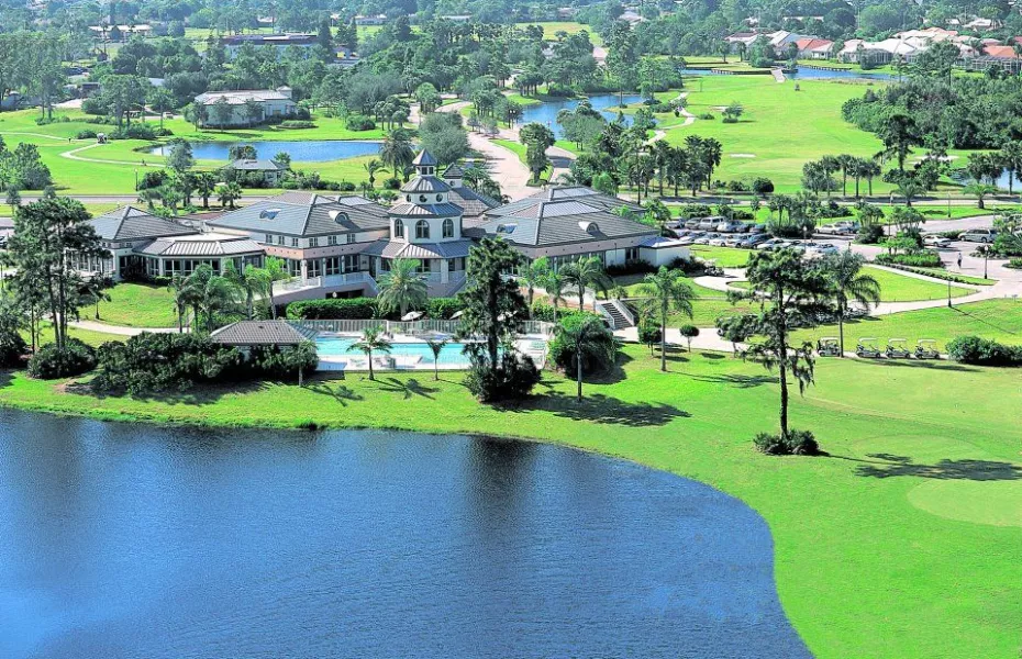 Pelican Point Golf Country Club