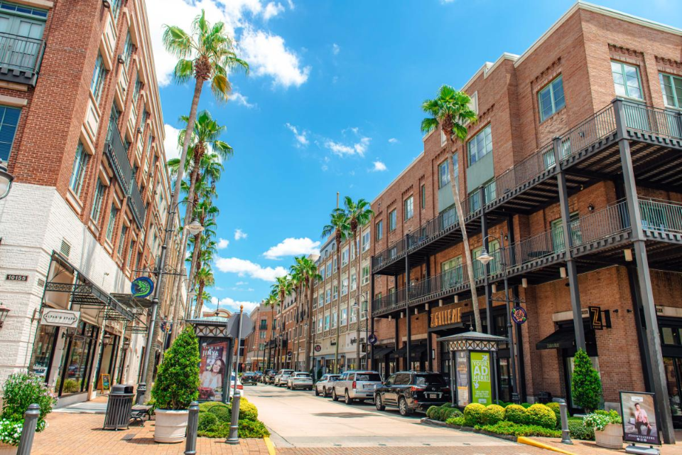 Quality Spray Foam Insulation Services in Oak Hills Place, LA 13 Perkins Rowe