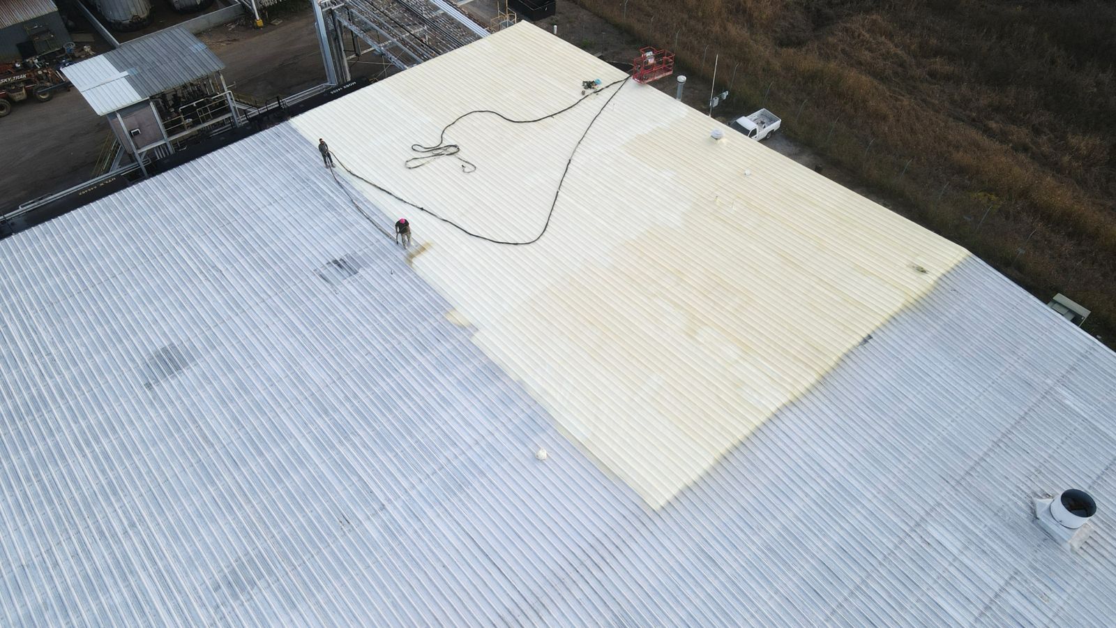 Can Upgrading to Spray Foam Roofing Extend the Lifespan of Your Commercial Building - spray foam insulation in lafayette